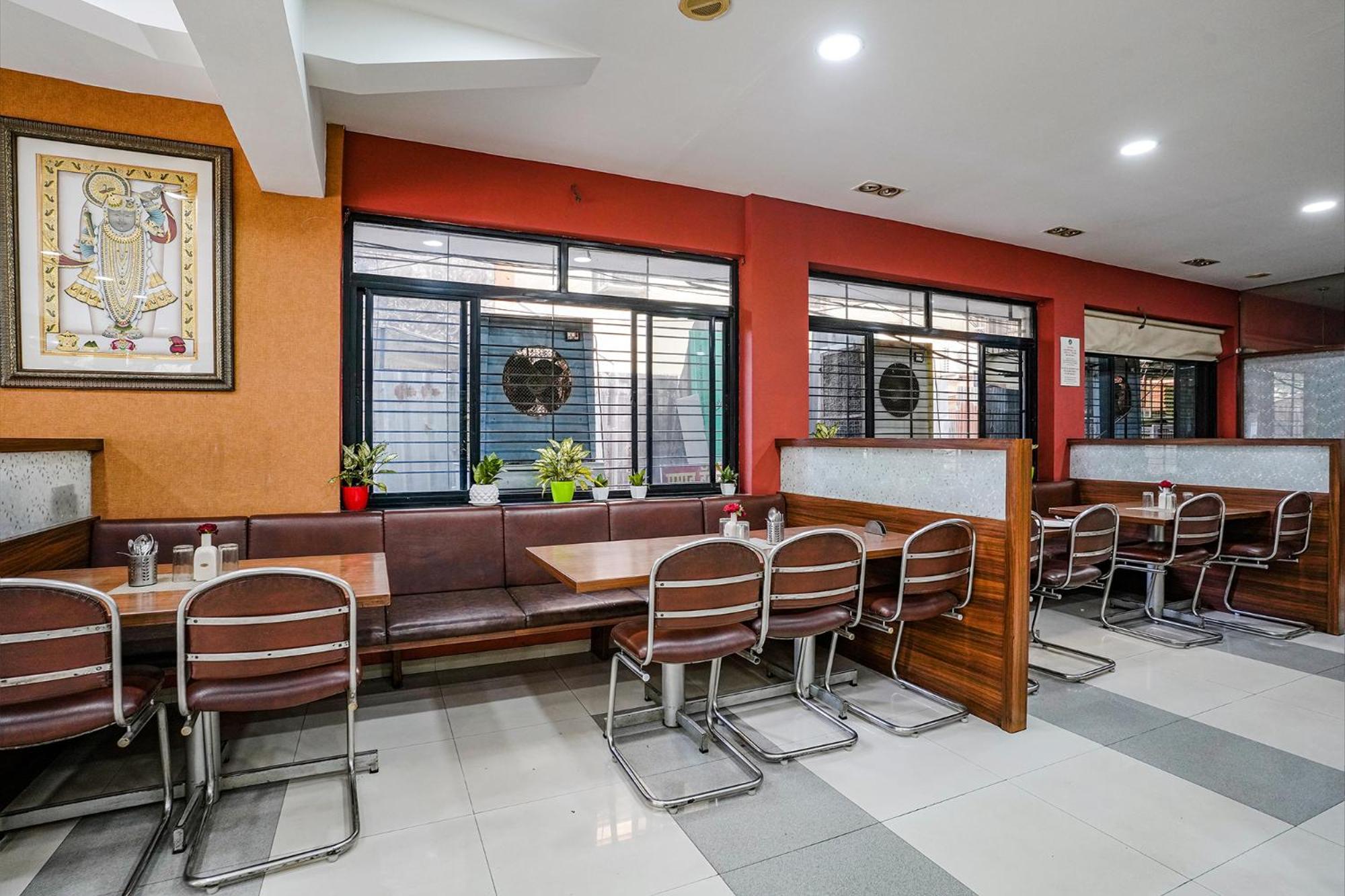 Fabhotel Samrat Nashik Ngoại thất bức ảnh