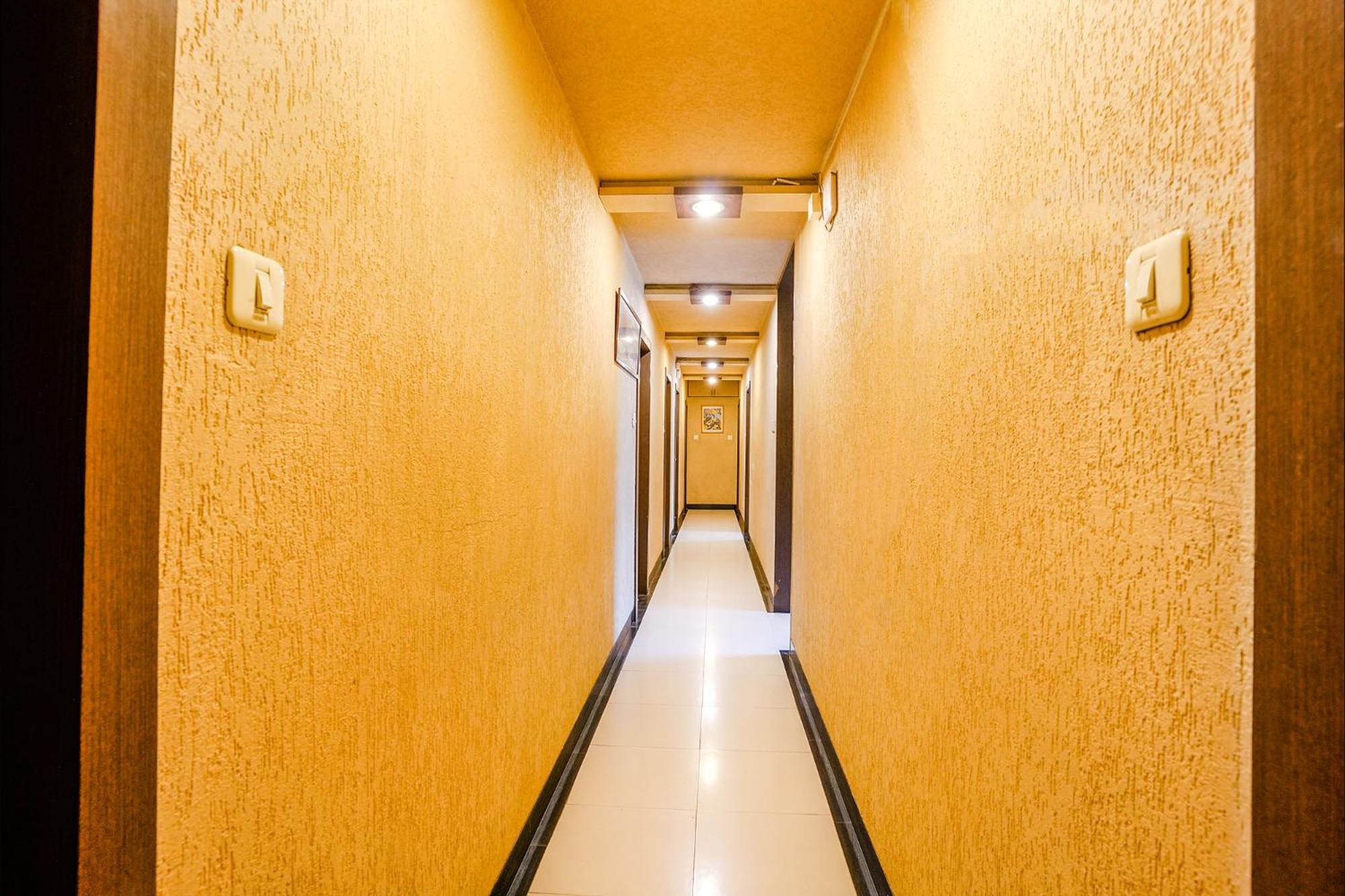 Fabhotel Samrat Nashik Ngoại thất bức ảnh