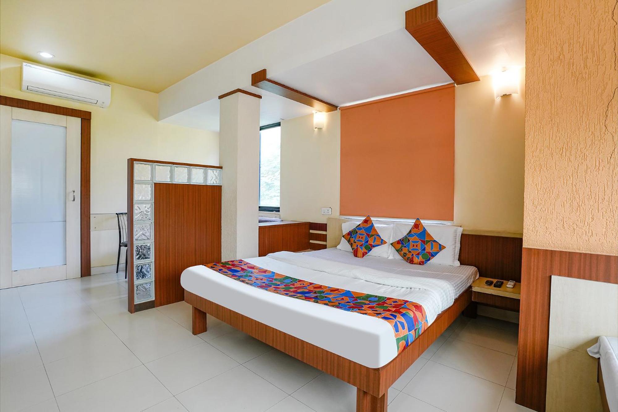 Fabhotel Samrat Nashik Ngoại thất bức ảnh